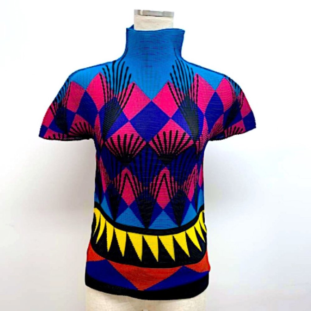 Me By Issey Miyake Short Sleeve Top